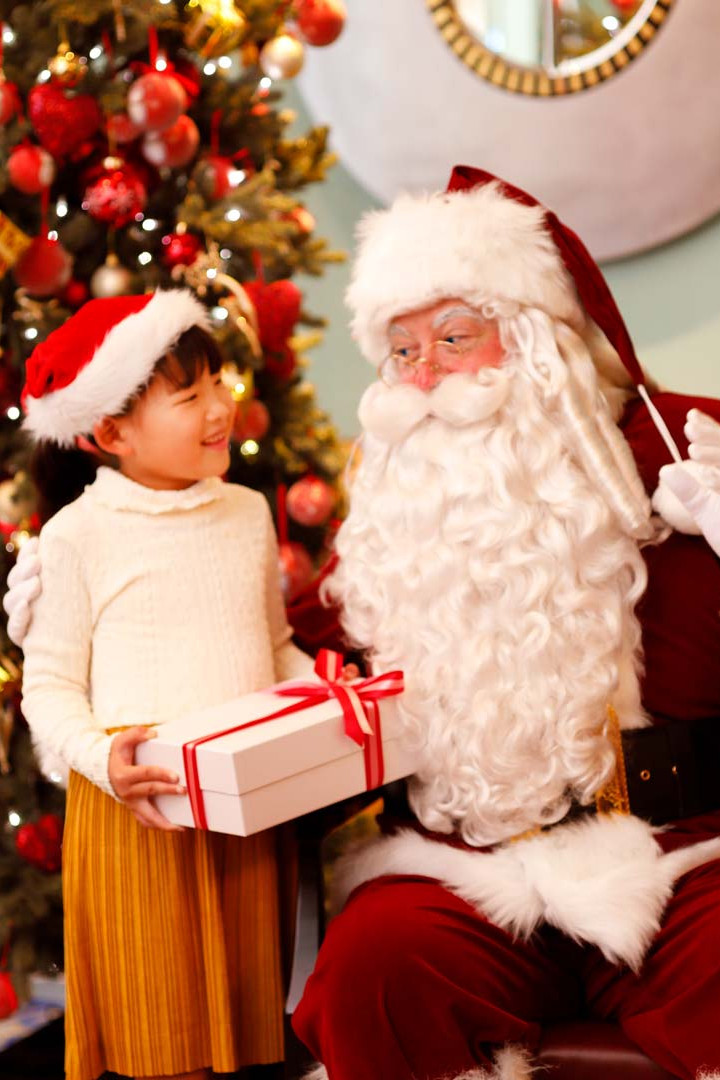 サンタさんに会えるクリスマスビュッフェ2024