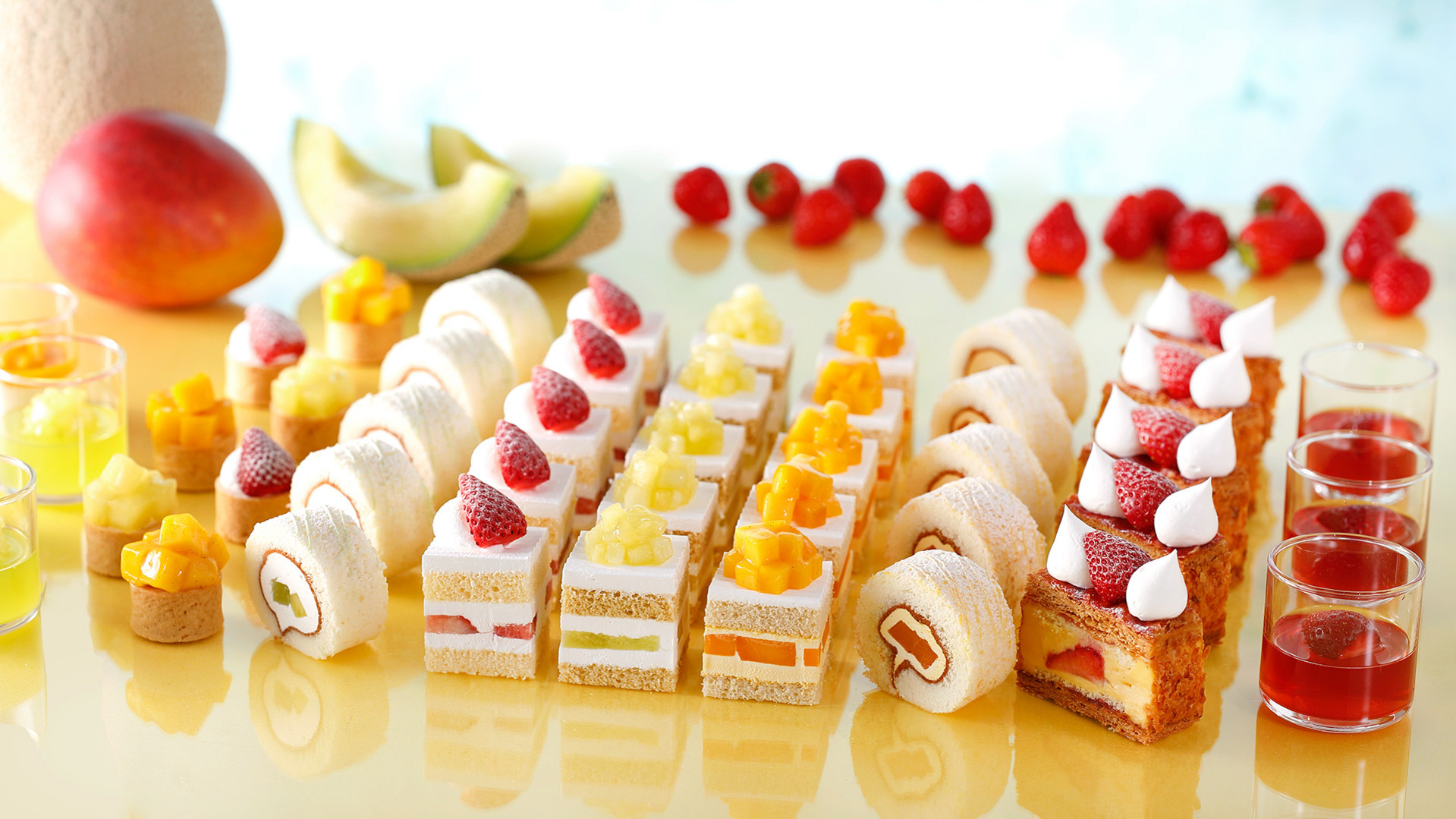 旬を味わう夏の極上スイーツビュッフェ