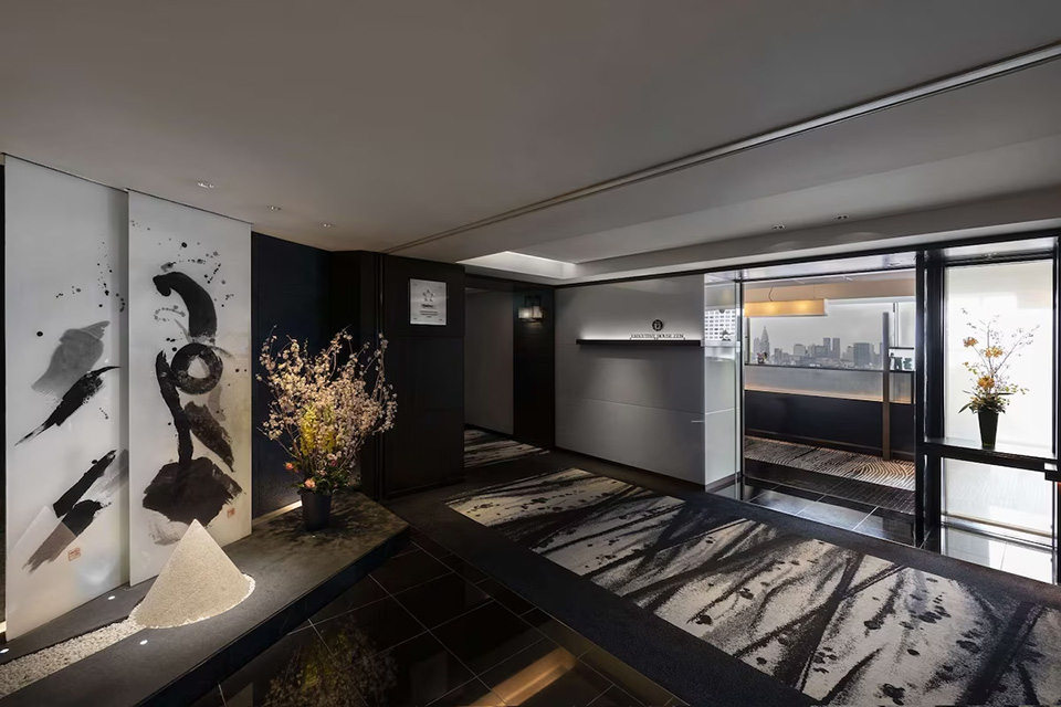 Executive House Zen Entrance