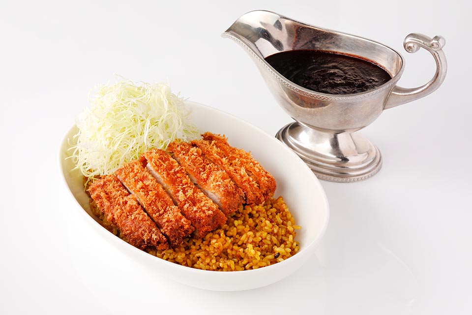 八幡平ポークカツカレー ¥4,500 SATSUKI